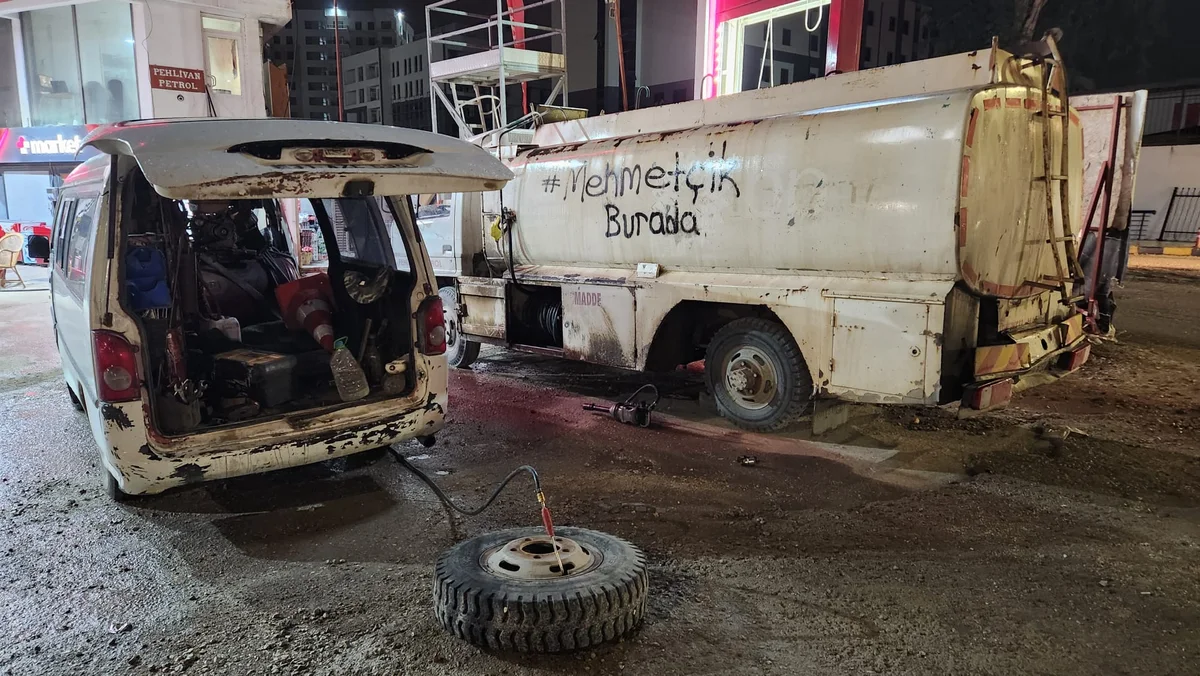Ağır İş Makinesi Yerinde Hidrolik Krikolu Kaldırma